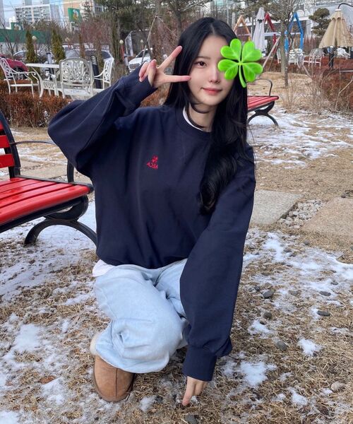 AECA（エイカ）の「EVERYDAY AECA CLOVER SWEAT SHIRTS-NAVY（スウェット・レディース・その他・LARGE/MEDIUM/X-LARGE/W）」の8枚目の写真