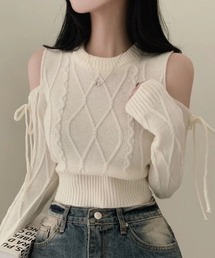 ショルダーカットケーブルニットプルオーバー