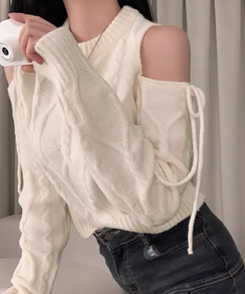 ampm(エーエムピーエム)の「ショルダーカットケーブルニットプルオーバー(ニット/セーター・レディース・レッド/ホワイト/ブラック・FREE)」の22枚目の写真