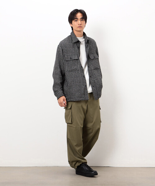 COMME CA ISM(コムサイズム)の「ポリエステルツイル ワイドシルエット カーゴパンツ(カーゴパンツ・メンズ・ブラック/カーキ・LARGE/MEDIUM)」の19枚目の写真