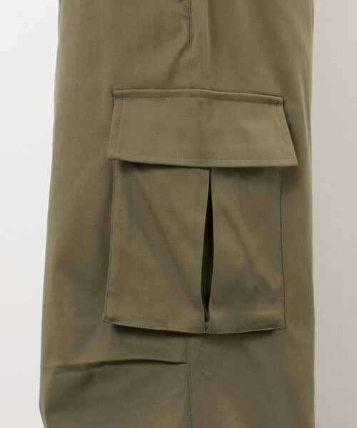 COMME CA ISM(コムサイズム)の「ポリエステルツイル ワイドシルエット カーゴパンツ(カーゴパンツ・メンズ・ブラック/カーキ・LARGE/MEDIUM)」の8枚目の写真