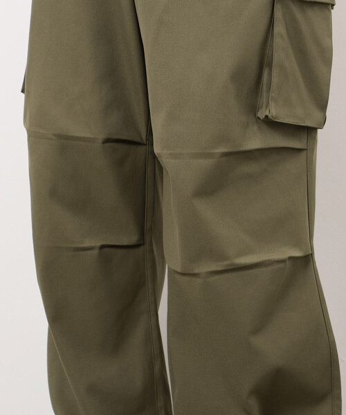 COMME CA ISM(コムサイズム)の「ポリエステルツイル ワイドシルエット カーゴパンツ(カーゴパンツ・メンズ・ブラック/カーキ・LARGE/MEDIUM)」の7枚目の写真