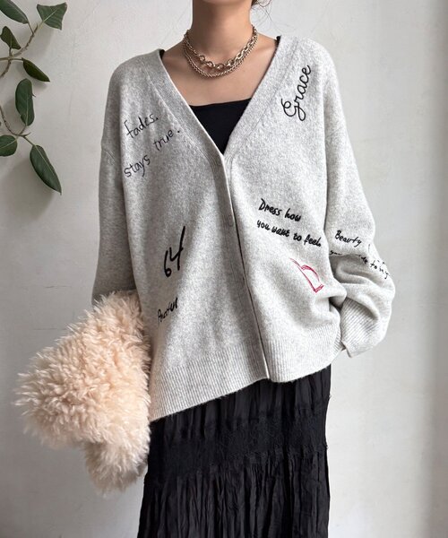 DouDou（ドゥドゥ）の「【WEB限定】 刺繍ニットカーディガン（カーディガン/ボレロ・レディース・チャコールグレー/グレー/レッド・FREE）」の4枚目の写真