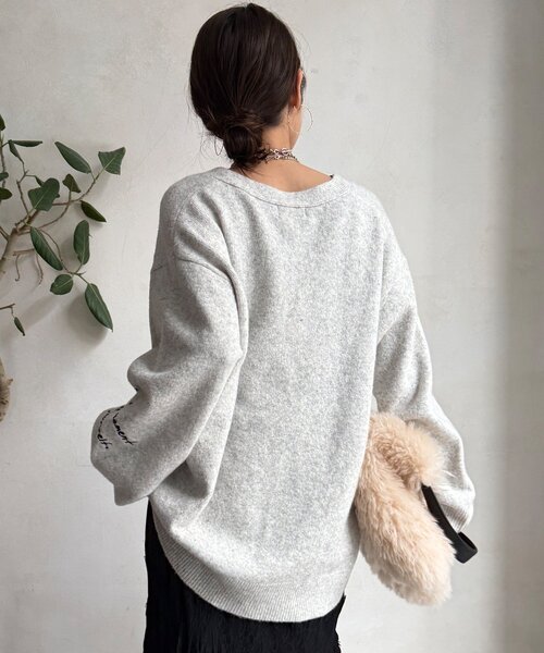 DouDou（ドゥドゥ）の「【WEB限定】 刺繍ニットカーディガン（カーディガン/ボレロ・レディース・チャコールグレー/グレー/レッド・FREE）」の6枚目の写真