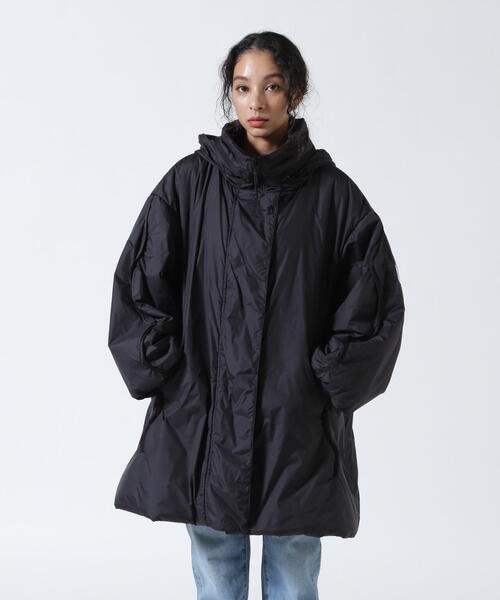 AULA AILAアウラアイラのリバーシブルフードジャケット黒未使用タグ付き AULA AILAアウラアイラのリバーシブルフードジャケット黒未使用タグ付き