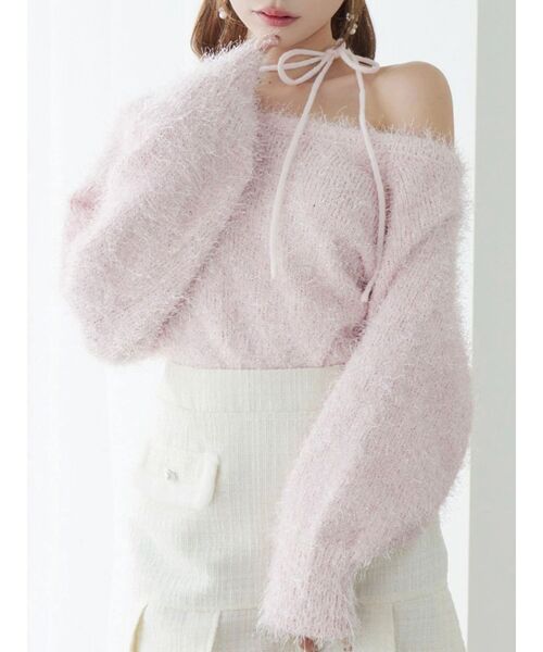 EATME（イートミー）の「ワンショルダーシャギーニットTOP（ニット/セーター・レディース・グレー/アイボリー/ピンク・FREE）」の3枚目の写真