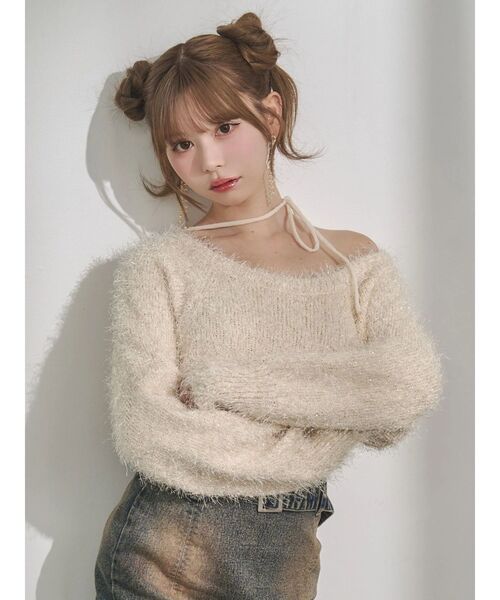 EATME（イートミー）の「ワンショルダーシャギーニットTOP（ニット/セーター・レディース・グレー/アイボリー/ピンク・FREE）」の10枚目の写真