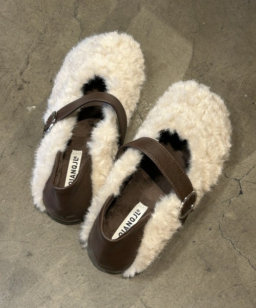 LAC-VERT（ラック・ヴェール）の「ベルトデザインボアフラットシューズ（パンプス・レディース・ブラウン/アイボリー・MEDIUM/LARGE）」の8枚目の写真