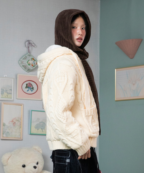 RuNaKi'Hu'(ルナキフ)の「WXK025 フクフクニットパディングフードジップアップ (アイボリー)(パーカー・レディース・その他・1/2)」の3枚目の写真