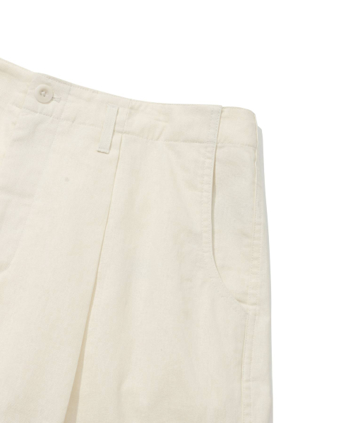 COVERNAT（カバーナット）の「ワイドバermudaショーツクリーム（その他パンツ・レディース・その他・LARGE/MEDIUM/SMALL/X-LARGE）」の7枚目の写真