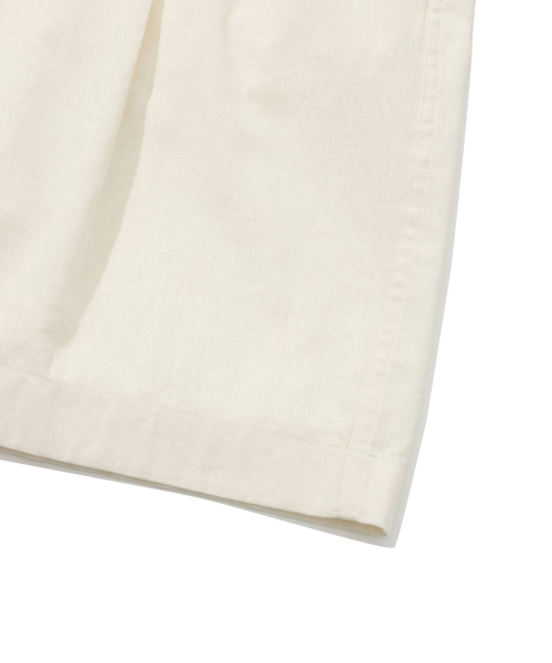 COVERNAT（カバーナット）の「ワイドバermudaショーツクリーム（その他パンツ・レディース・その他・LARGE/MEDIUM/SMALL/X-LARGE）」の8枚目の写真