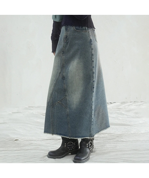 Vivacious（ビバシャス）の「Branch Long Denim Skirt - 2COL（スカート・レディース・ブルー/ブラック・SMALL/MEDIUM/LARGE）」の2枚目の写真