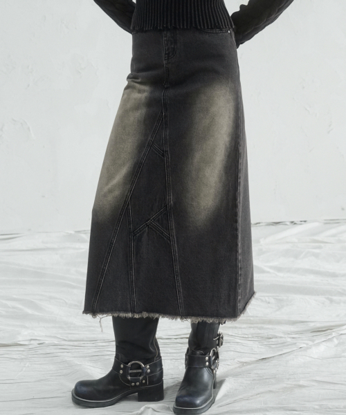Vivacious（ビバシャス）の「Branch Long Denim Skirt - 2COL（スカート・レディース・ブルー/ブラック・SMALL/MEDIUM/LARGE）」の3枚目の写真