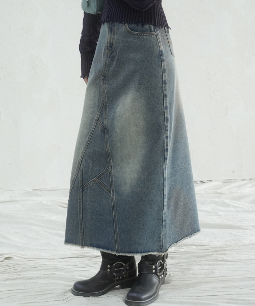 Vivacious（ビバシャス）の「Branch Long Denim Skirt - 2COL（スカート・レディース・ブルー/ブラック・SMALL/MEDIUM/LARGE）」の4枚目の写真