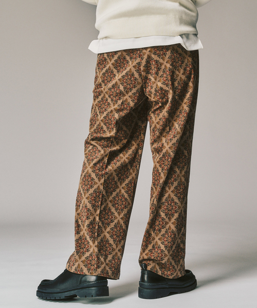 417 EDIFICE（フォーワンセブンエディフィス）の「PRINT CORDUROY EASY パンツ（スラックス・メンズ・ブラウン/チャコールグレー/ベージュ・MEDIUM/SMALL/LARGE）」の7枚目の写真
