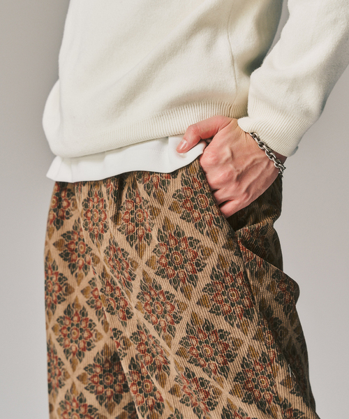 417 EDIFICE（フォーワンセブンエディフィス）の「PRINT CORDUROY EASY パンツ（スラックス・メンズ・ブラウン/チャコールグレー/ベージュ・MEDIUM/SMALL/LARGE）」の8枚目の写真