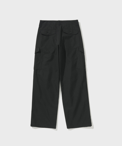 SHIRTER(シャーター)の「DAWSON CARGO PANTS (BLACK)(その他パンツ・メンズ・その他・SMALL/MEDIUM/LARGE)」の2枚目の写真
