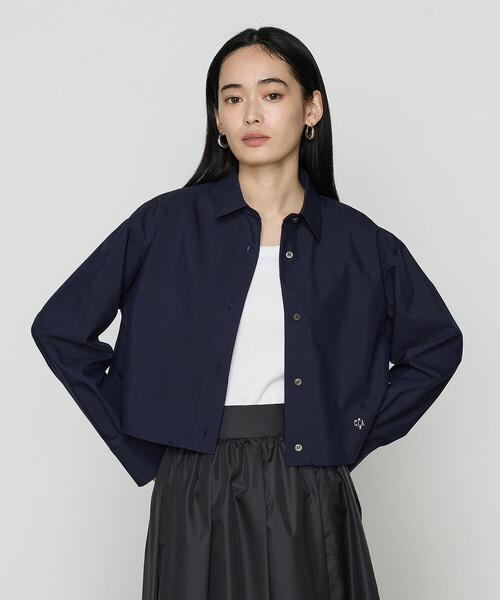 COMME CA(コムサ)の「〔 TALLサイズ 〕 ストライプタイプライター/バルキーオックスフォード クロップドシャツ(シャツ/ブラウス・レディース・ホワイト/ネイビー/ブルー・15号)」の2枚目の写真