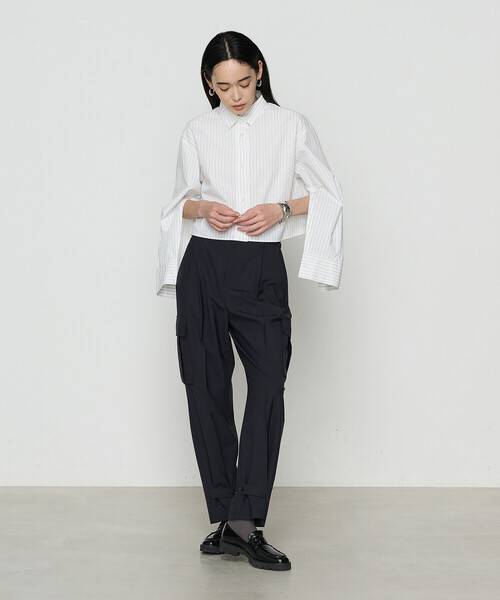 COMME CA(コムサ)の「〔 TALLサイズ 〕 ストライプタイプライター/バルキーオックスフォード クロップドシャツ(シャツ/ブラウス・レディース・ホワイト/ネイビー/ブルー・15号)」の17枚目の写真