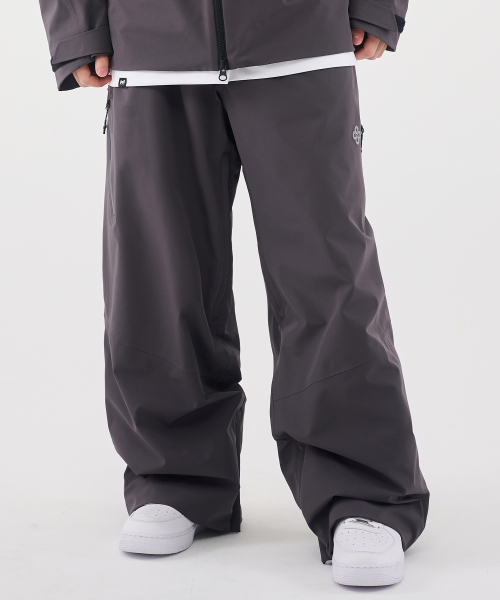 DOLL OUTERWEAR(ドラ アウターウェア)の「2526 アークパンツ D.GRAY 男女共用(その他パンツ・レディース・その他・SMALL/MEDIUM/LARGE/X-LARGE/XX-LARGE)」の6枚目の写真