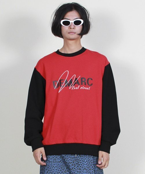 DEMARC(ドゥマーク)の「カラー配色ロゴグラフィックスウェットレッド(スウェット・メンズ・その他・LARGE)」の2枚目の写真