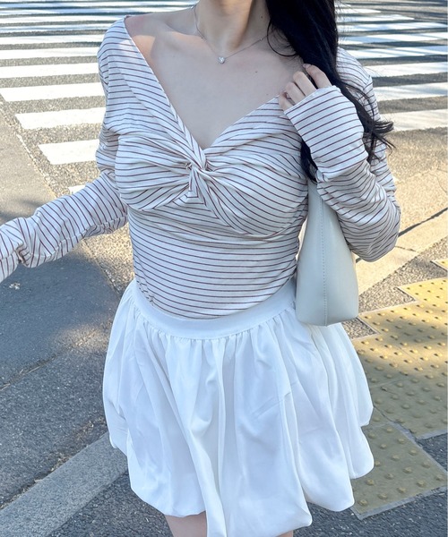 Mejoul(メジュール)の「ツイストVネックボーダーロンT(Tシャツ/カットソー・レディース・レッド系その他/ブルー系その他・M/L)」の7枚目の写真