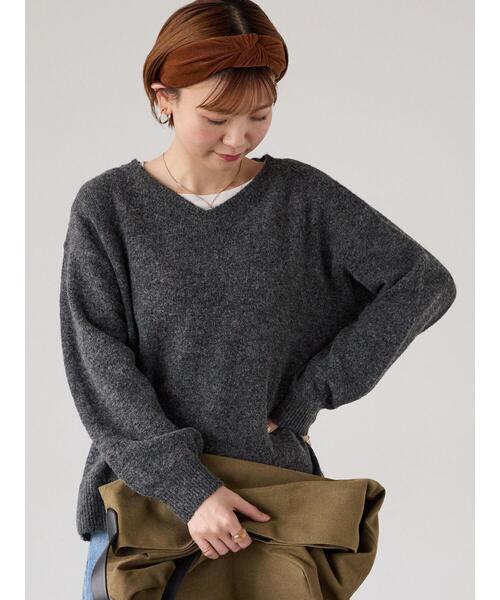Lugnoncure（ルノンキュール）の「もちもちメランジVネックニット（ニット/セーター・レディース・グレー/チャコールグレー/ブルー/グリーン/ベージュ・F）」の8枚目の写真