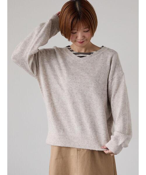 Lugnoncure（ルノンキュール）の「もちもちメランジVネックニット（ニット/セーター・レディース・グレー/チャコールグレー/ブルー/グリーン/ベージュ・F）」の13枚目の写真