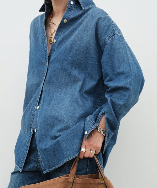 Lee（リー）の「追加 Lee デニムシャツ（シャツ/ブラウス・レディース・ネイビー・FREE）」の2枚目の写真