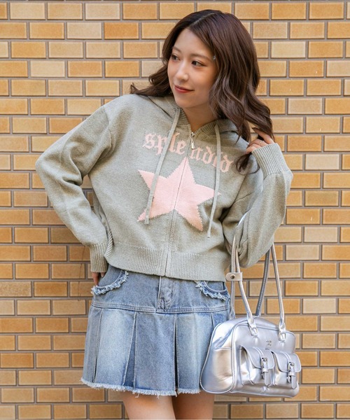 GORGE(ゴージ)の「《スター柄×ロゴジャガード》ショート丈ニットZIPパーカー ストリート×Y2K(ニット/セーター・レディース・グレー/ピンク/ネイビー・F)」の1枚目の写真