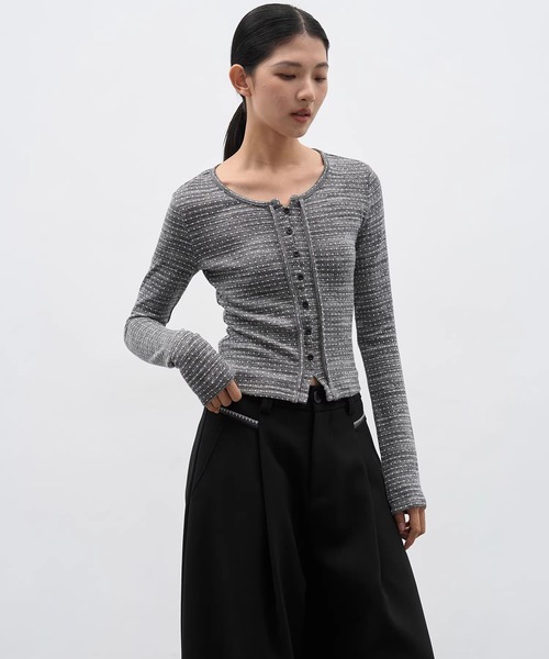 EIGHTHMONTH(エイスマンス)の「フロントボタントップス EM25a164【EIGHTHMONTH】(Tシャツ/カットソー・レディース・グレー/ブラウン・S/M)」の1枚目の写真