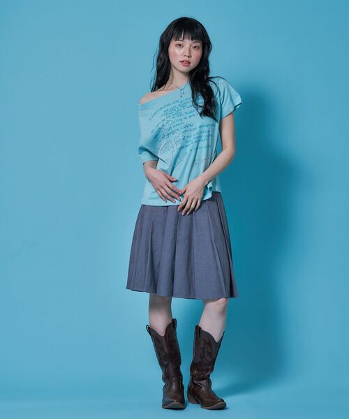 SEQUENZ（シークエンズ）の「※WEB限定 / ワンショルダー / レディースクロス半袖Tシャツ / sqnzone-shoulder cross tee（Tシャツ/カットソー・レディース・ホワイト/その他1/グリーン系その他3/ブラック・MEDIUM/SMALL）」の16枚目の写真