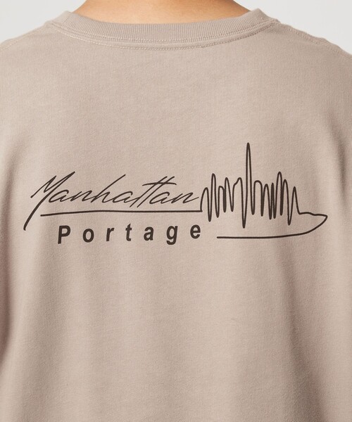 Manhattan Portage（マンハッタンポーテージ）の「【別注】＜Manhattan Portage＞プリント 長袖 Tシャツ（Tシャツ/カットソー・メンズ・ベージュ/ダークグレー/ホワイト・S/L/M）」の4枚目の写真