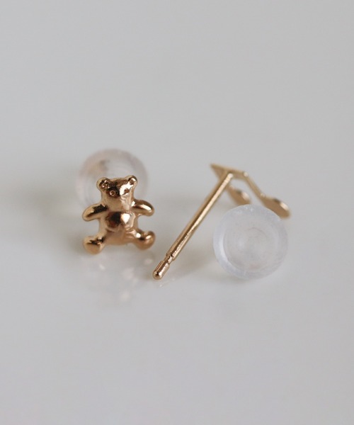 cui-cui（キュイキュイ）の「ゴールド ベア / ノート ピアス | K10YG 〈Web限定〉（ピアス（両耳用）・レディース・イエローゴールド・FREE）」の3枚目の写真