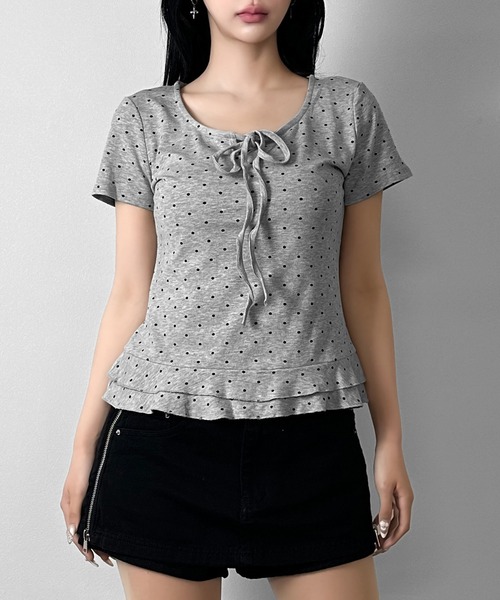 FOLLOWIN（フォロウィン）の「【半袖バージョン追加/3COLOR】ドットリボンフリルカットトップス（Tシャツ/カットソー・レディース・ホワイト/グレー/ブラック/ホワイト系その他/ブラック系その他/グレー系その他・FREE）」の6枚目の写真