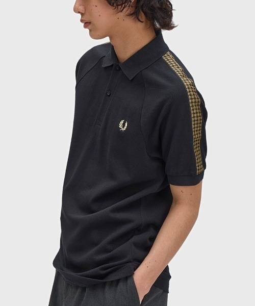 Cross Tape Polo Shirt — поло с перекрёстной лентой