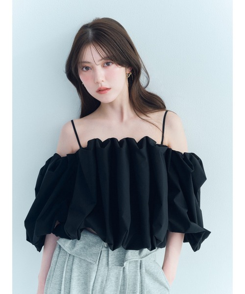 SNIDEL（スナイデル）の「オフショルタックバルーンブラウス（シャツ/ブラウス・レディース・ライラック/ブラック/ホワイト・F）」の3枚目の写真