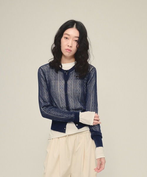 eL(エル)の「【eL】12G Jacquard Sheer Cardigan/650151(カーディガン/ボレロ・レディース・ピンク/ネイビー/アイボリー・FREE)」の12枚目の写真