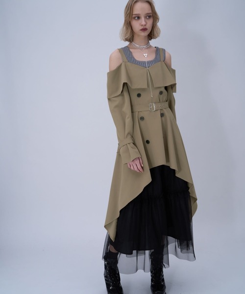 HARE（ハレ）の「オフショルトレンチワンピース(HARE)（ワンピース・レディース・グレー/ブラック/ベージュ・FREE）」の20枚目の写真