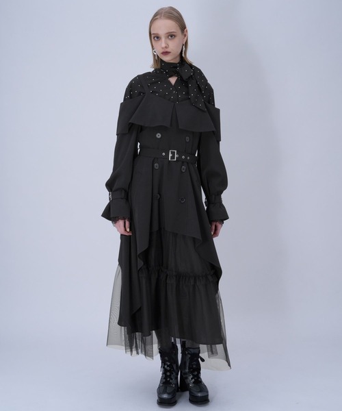 HARE（ハレ）の「オフショルトレンチワンピース(HARE)（ワンピース・レディース・グレー/ブラック/ベージュ・FREE）」の5枚目の写真