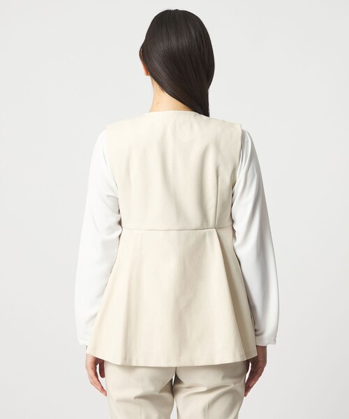 A DAY IN THE LIFE UNITED ARROWS（アデイインザライフユナイテッドアローズ）の「ダブルニット ペプラムベスト ‐セットアップ対応・ウォッシャブル‐＜A DAY IN THE LIFE＞（ベスト・レディース・オフホワイト/ブラック/ネイビー・FREE）」の6枚目の写真
