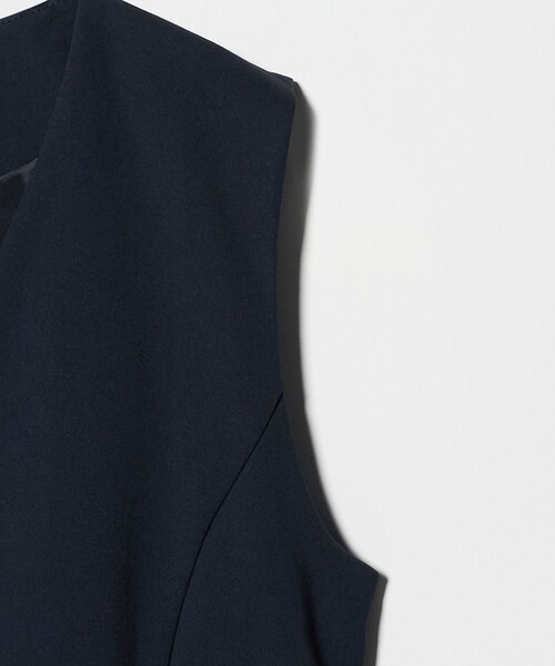 A DAY IN THE LIFE UNITED ARROWS（アデイインザライフユナイテッドアローズ）の「ダブルニット ペプラムベスト ‐セットアップ対応・ウォッシャブル‐＜A DAY IN THE LIFE＞（ベスト・レディース・オフホワイト/ブラック/ネイビー・FREE）」の10枚目の写真