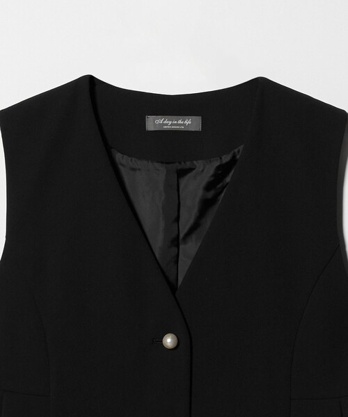 A DAY IN THE LIFE UNITED ARROWS（アデイインザライフユナイテッドアローズ）の「ダブルニット ペプラムベスト ‐セットアップ対応・ウォッシャブル‐＜A DAY IN THE LIFE＞（ベスト・レディース・オフホワイト/ブラック/ネイビー・FREE）」の20枚目の写真