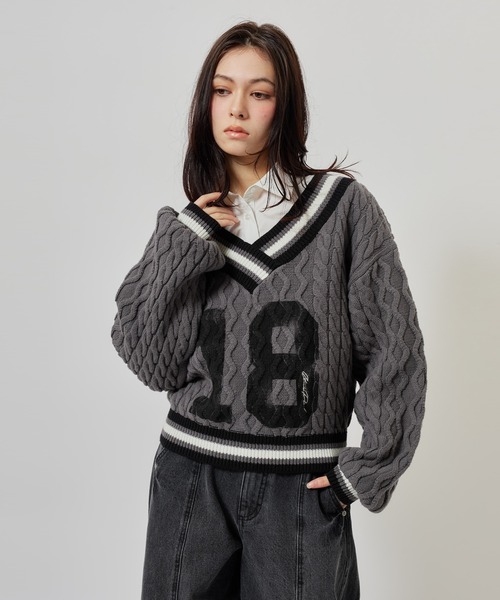 atmos pink(アトモスピンク)の「atmos pink Numbering Cable Knit Top / アトモスピンク ナンバリング ケーブル ニット トップ(ニット/セーター・レディース・グレー/オフホワイト・FREE)」の12枚目の写真