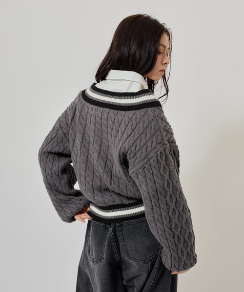 atmos pink(アトモスピンク)の「atmos pink Numbering Cable Knit Top / アトモスピンク ナンバリング ケーブル ニット トップ(ニット/セーター・レディース・グレー/オフホワイト・FREE)」の18枚目の写真