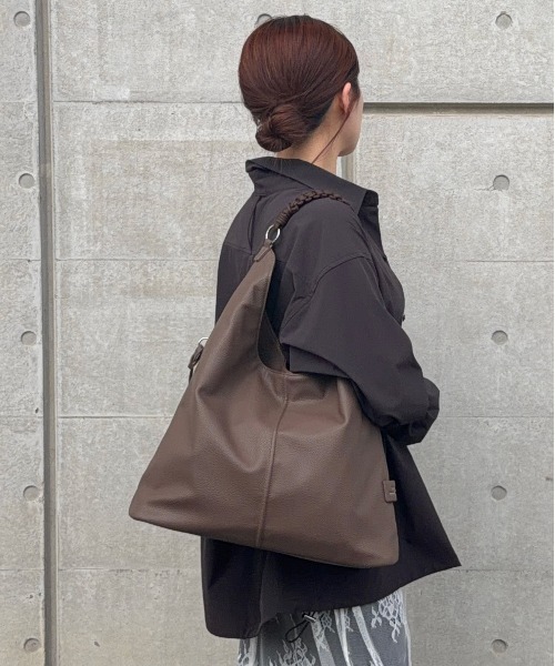 DRAW(ドロー)の「DRAW(ドロー) / トライアングル トートバッグ Woven handle Hobo Bag(トートバッグ・レディース・ベージュ/ブラック/ダークブラウン・FREE)」の7枚目の写真