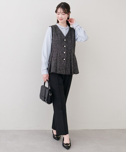 natural couture（ナチュラルクチュール）の「金釦ペプラムベスト（ベスト・レディース・ライトベージュ/ブラック/オフホワイト・FREE）」の22枚目の写真