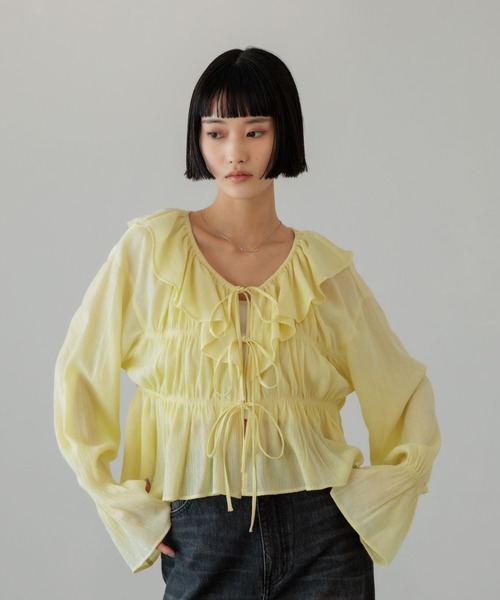 LOWRYS FARM（ローリーズファーム）の「ヨウリュウシャーリングフリルブラウス　638495（シャツ/ブラウス・レディース・イエロー/アイボリー/ブルー/グレー・FREE）」の4枚目の写真