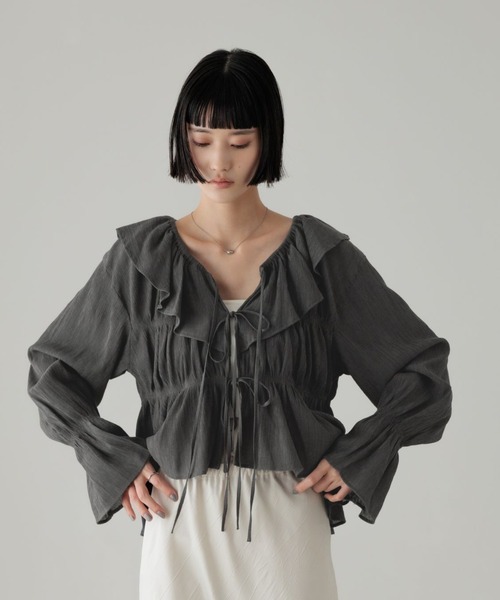 LOWRYS FARM（ローリーズファーム）の「ヨウリュウシャーリングフリルブラウス　638495（シャツ/ブラウス・レディース・イエロー/アイボリー/ブルー/グレー・FREE）」の22枚目の写真