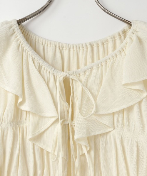 LOWRYS FARM（ローリーズファーム）の「ヨウリュウシャーリングフリルブラウス　638495（シャツ/ブラウス・レディース・イエロー/アイボリー/ブルー/グレー・FREE）」の9枚目の写真